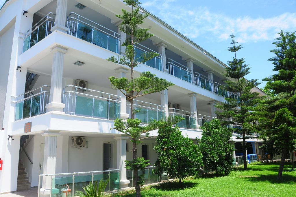 Altinkum Bungalows Side Exterior photo
